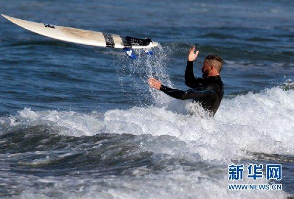 中方迟迟不松口，日专机直飞北京，岸田终于等到了？信号不一般